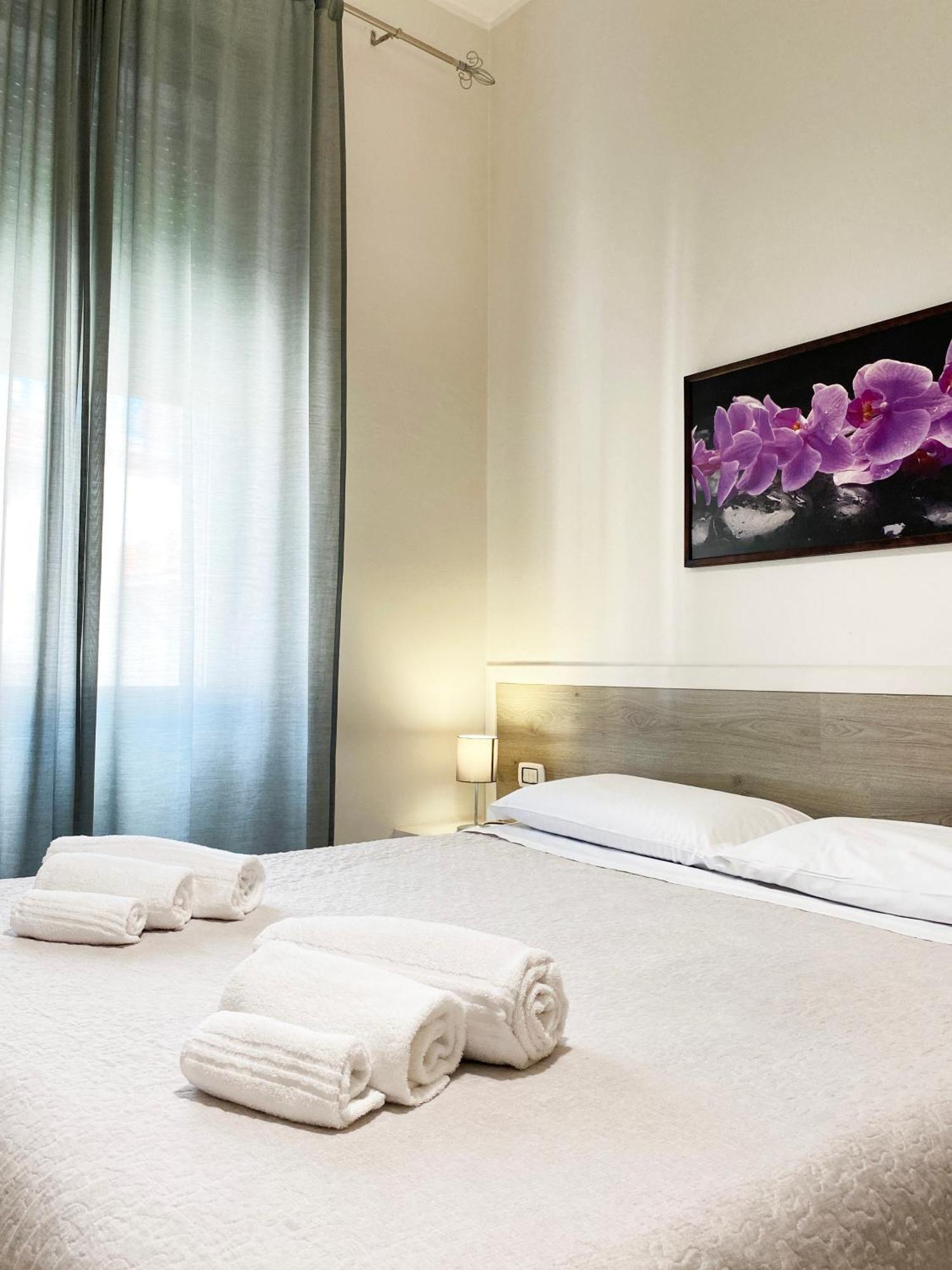 Easyrooms One Parma Szoba fotó