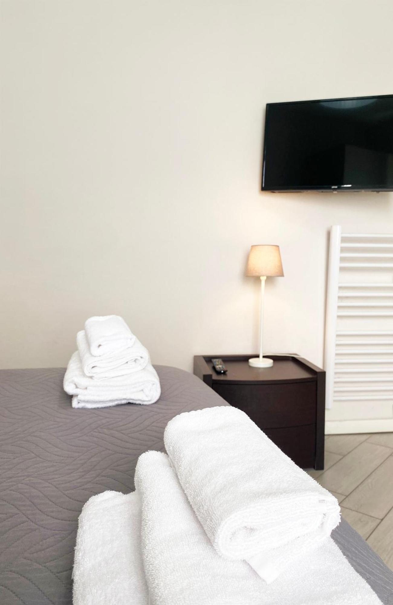 Easyrooms One Parma Kültér fotó