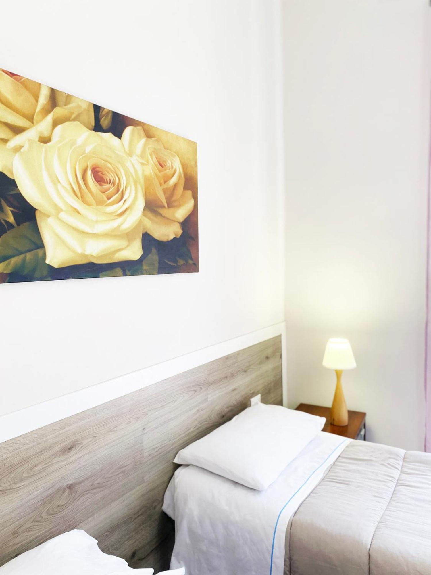 Easyrooms One Parma Kültér fotó