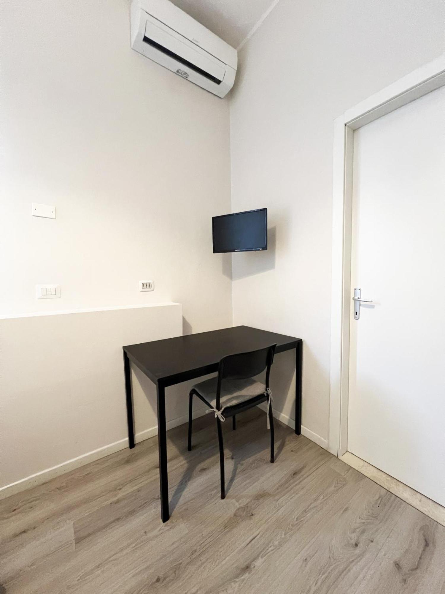 Easyrooms One Parma Kültér fotó