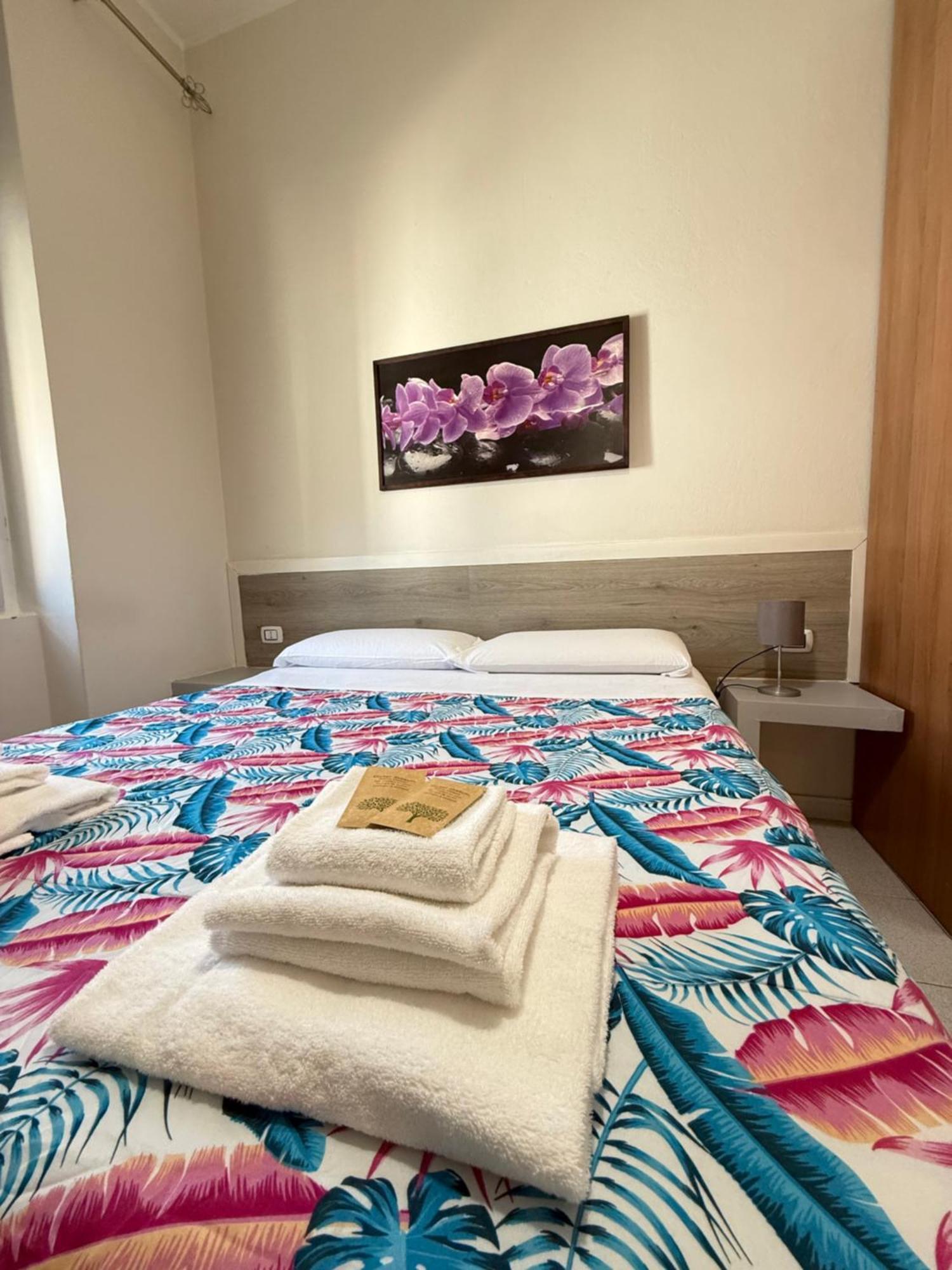 Easyrooms One Parma Kültér fotó